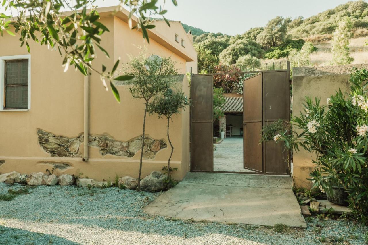 Vila Il Casale Teulada Exteriér fotografie